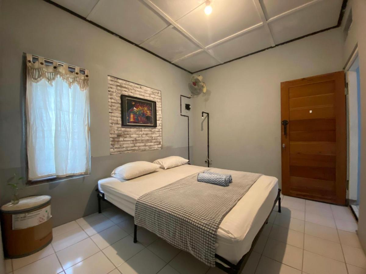 Reeneo Guesthouse Yogyakarta Eksteriør billede